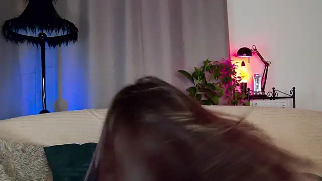 Reirii online show from April 18, 5:10 am