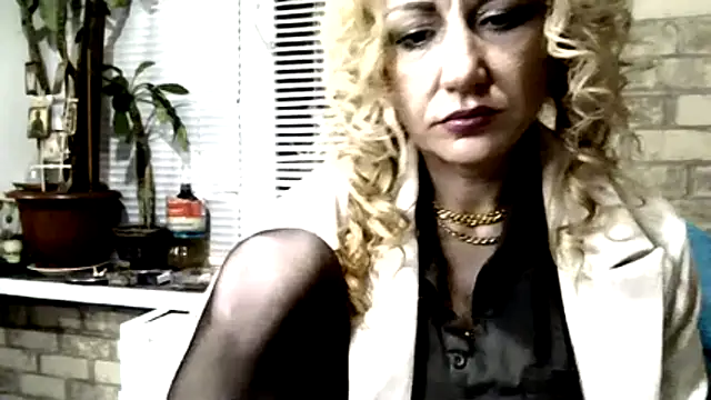 LilaniLoverx online show from November 21, 4:00 am