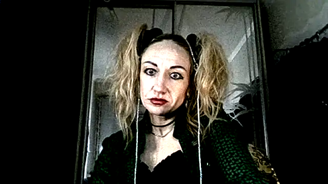 LilaniLoverx online show from January 6, 10:14 pm