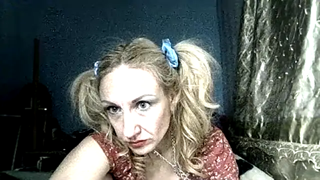 LilaniLoverx online show from December 15, 10:37 pm