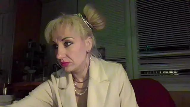 LilaniLoverx online show from May 2, 9:09 pm