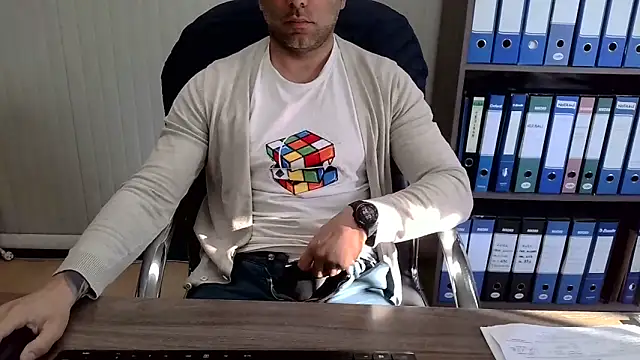 Evasionee online show from March 23, 7:30 am