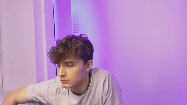 Snapshot of Richard_steele_hot chatting on November 7, 3:16 pm Richard steele hot online show from November 7, 3:16 pm