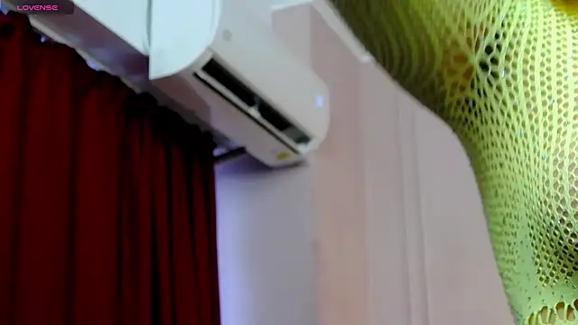 kittykelly online show from January 7, 7:35 am