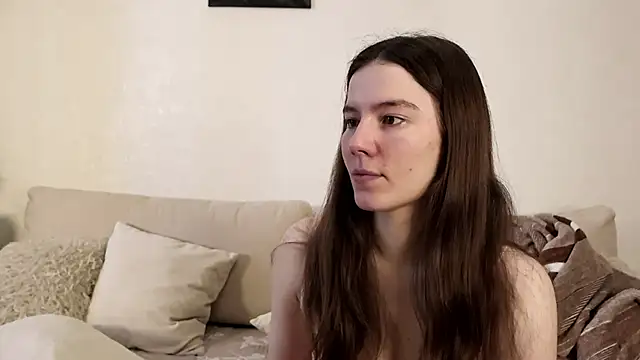 Petalwren online show from March 29, 10:50 am