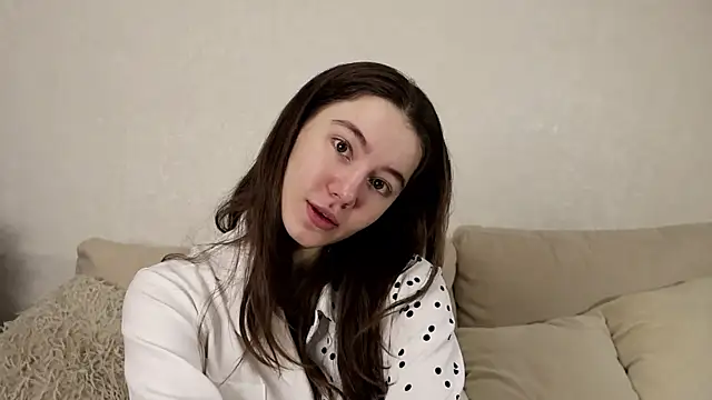 Petalwren online show from January 14, 11:14 am