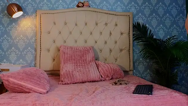 Indi rave online show from January 16, 1:04 pm