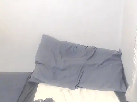 Snapshot of EbonyTinyX chatting on October 31, 6:48 pm EbonyTinyX online show from October 31, 6:48 pm