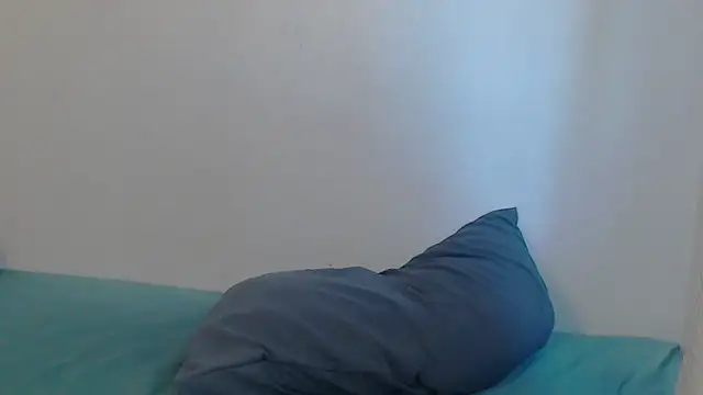 Snapshot of EbonyTinyX chatting on November 28, 3:23 pm EbonyTinyX online show from November 28, 3:23 pm