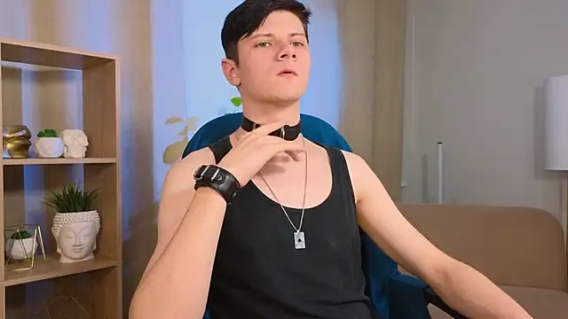 Allert  online show from November 22, 9:02 pm