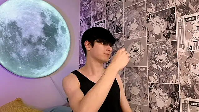 Snapshot of Allert_ chatting on October 28, 10:09 pm Allert  online show from October 28, 10:09 pm