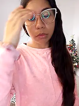 Snapshot of Angeeelina@xh chatting on November 11, 2:01 pm Angeeelinaxh online show from November 11, 2:01 pm