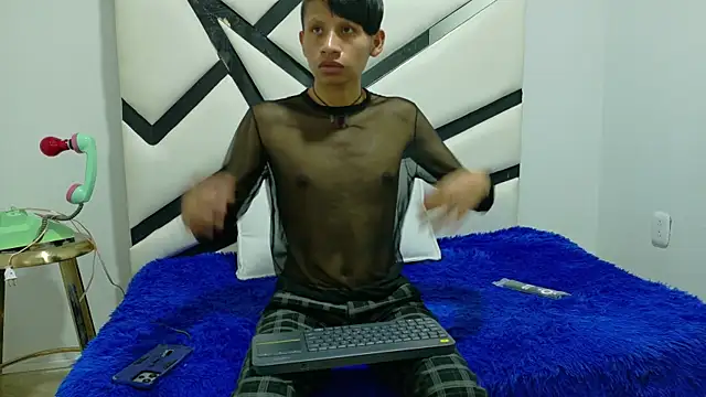 Snapshot of ALEXANDRO_BOVER chatting on October 30, 7:44 pm ALEXANDRO BOVER online show from October 30, 7:44 pm