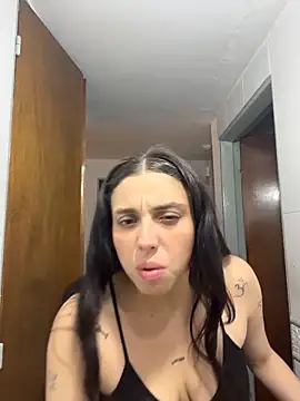 gigi333regi online show from December 17, 11:10 pm
