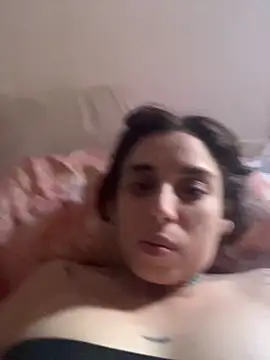 Snapshot of gigi333regi chatting on November 21, 4:50 pm gigi333regi online show from November 21, 4:50 pm