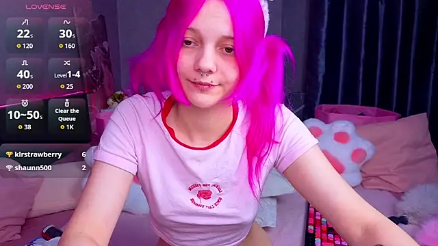 KittieHeart online show from March 28, 9:05 pm