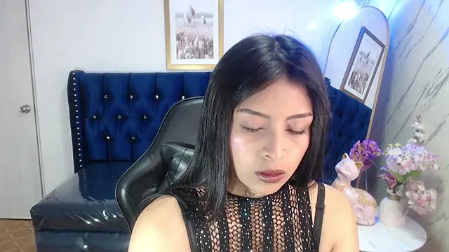 Snapshot of Cute_Martina_v chatting on October 30, 1:42 pm Cute Martina v online show from October 30, 1:42 pm