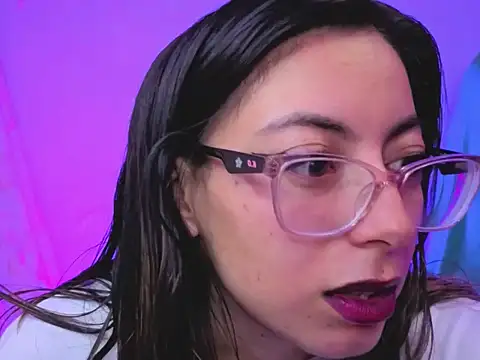 zylla storn online show from February 4, 8:20 am