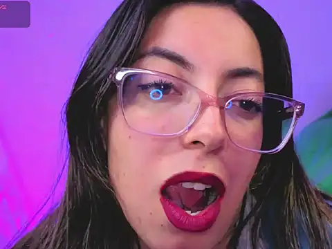 zylla storn online show from January 15, 8:18 am