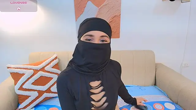 Lailaa lush online show from November 30, 7:09 am