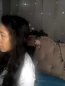 eva delight  online show from November 29, 11:21 am