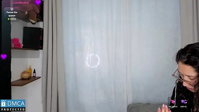 eva delight  online show from March 3, 11:06 am