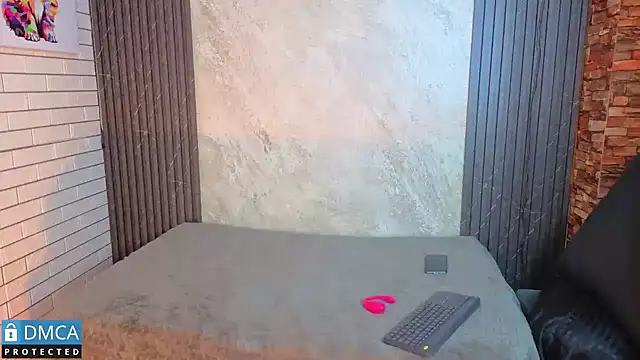 eva delight  online show from March 7, 11:49 am