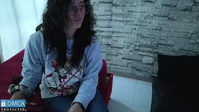eva delight  online show from May 5, 2:09 pm
