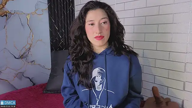 eva delight  online show from April 7, 12:07 pm