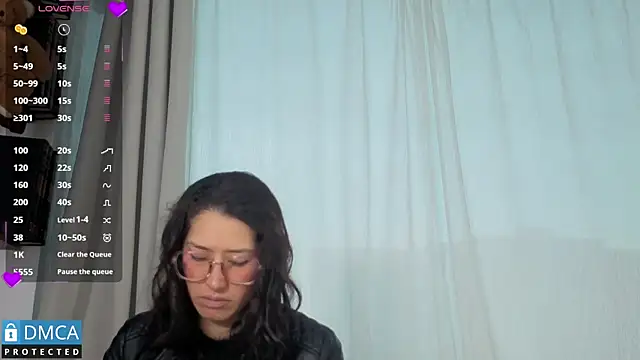 eva delight  online show from February 28, 11:10 am