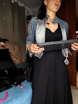 eva delight  online show from December 16, 11:14 am