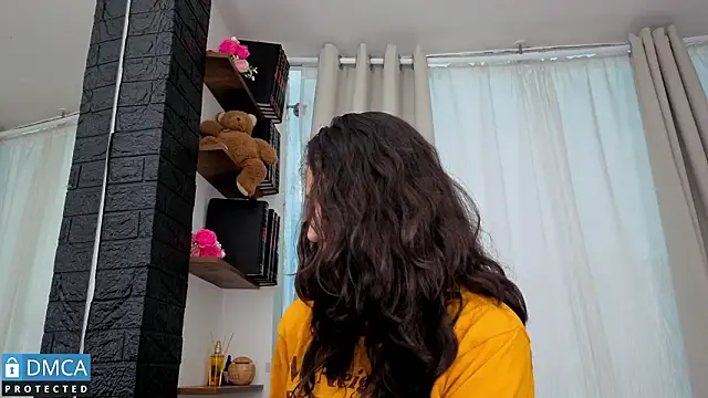 eva delight  online show from March 12, 11:14 am