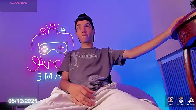 Dallen Grant online show from December 5, 12:37 pm