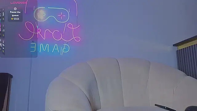 Snapshot of Dallen_Grant chatting on December 19, 12:07 pm Dallen Grant online show from December 19, 12:07 pm