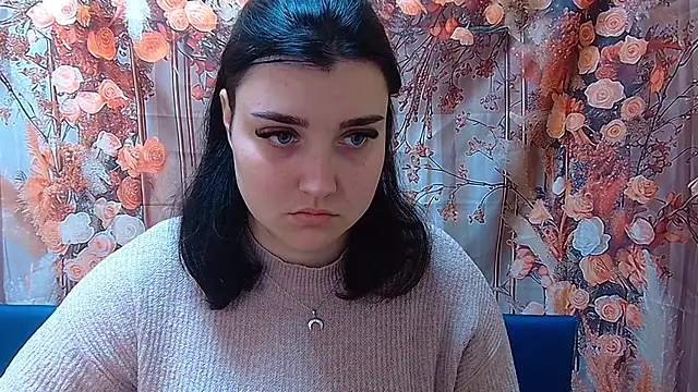 Snapshot of ScarletCargo chatting on November 4, 6:06 am ScarletCargo online show from November 4, 6:06 am