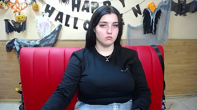 Snapshot of ScarletCargo chatting on November 11, 12:00 pm ScarletCargo online show from November 11, 12:00 pm