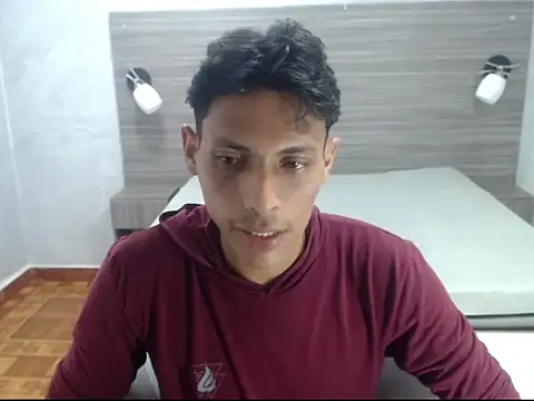 wiltom  online show from November 2, 9:20 pm