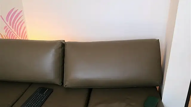 Isabelle Lane online show from April 10, 12:34 pm