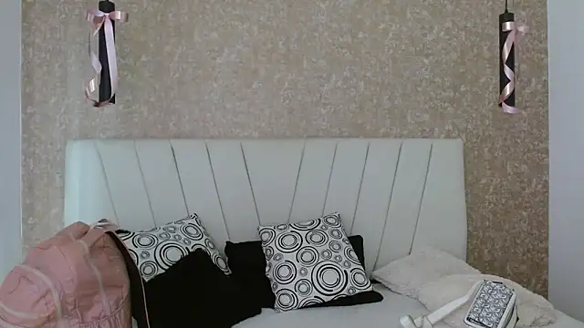 AliceSmity  online show from February 9, 12:03 pm