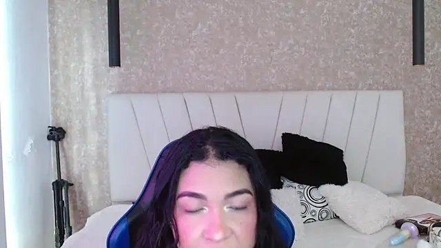 AliceSmity  online show from February 21, 11:56 am