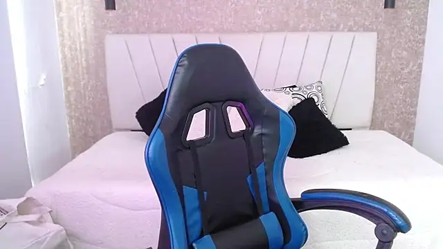 AliceSmity  online show from April 1, 12:17 pm