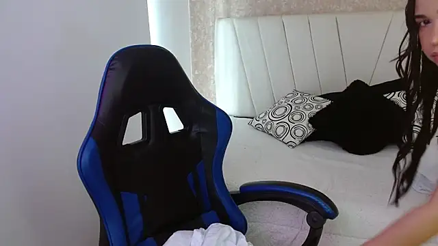 AliceSmity  online show from February 7, 12:24 pm