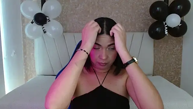 AliceSmity  online show from February 10, 12:15 pm