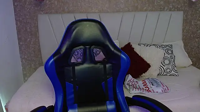 AliceSmity  online show from January 18, 12:08 pm