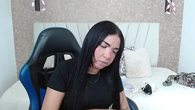 AliceSmity  online show from December 21, 5:47 pm