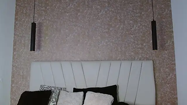 AliceSmity  online show from April 4, 11:28 am