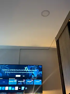 GiaStonne online show from December 3, 3:07 am