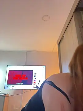 GiaStonne online show from January 9, 2:40 am