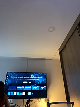 GiaStonne online show from November 29, 3:06 am