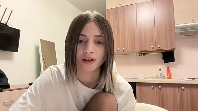 Snapshot of AidaGloshen chatting on October 30, 6:16 pm AidaGloshen online show from October 30, 6:16 pm